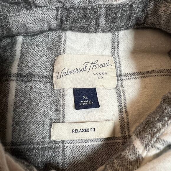 Universal Thread Plaid Flannel Relaxed Fit Button Up Shirt Size XL Cozy Hipster - Picture 4 of 8